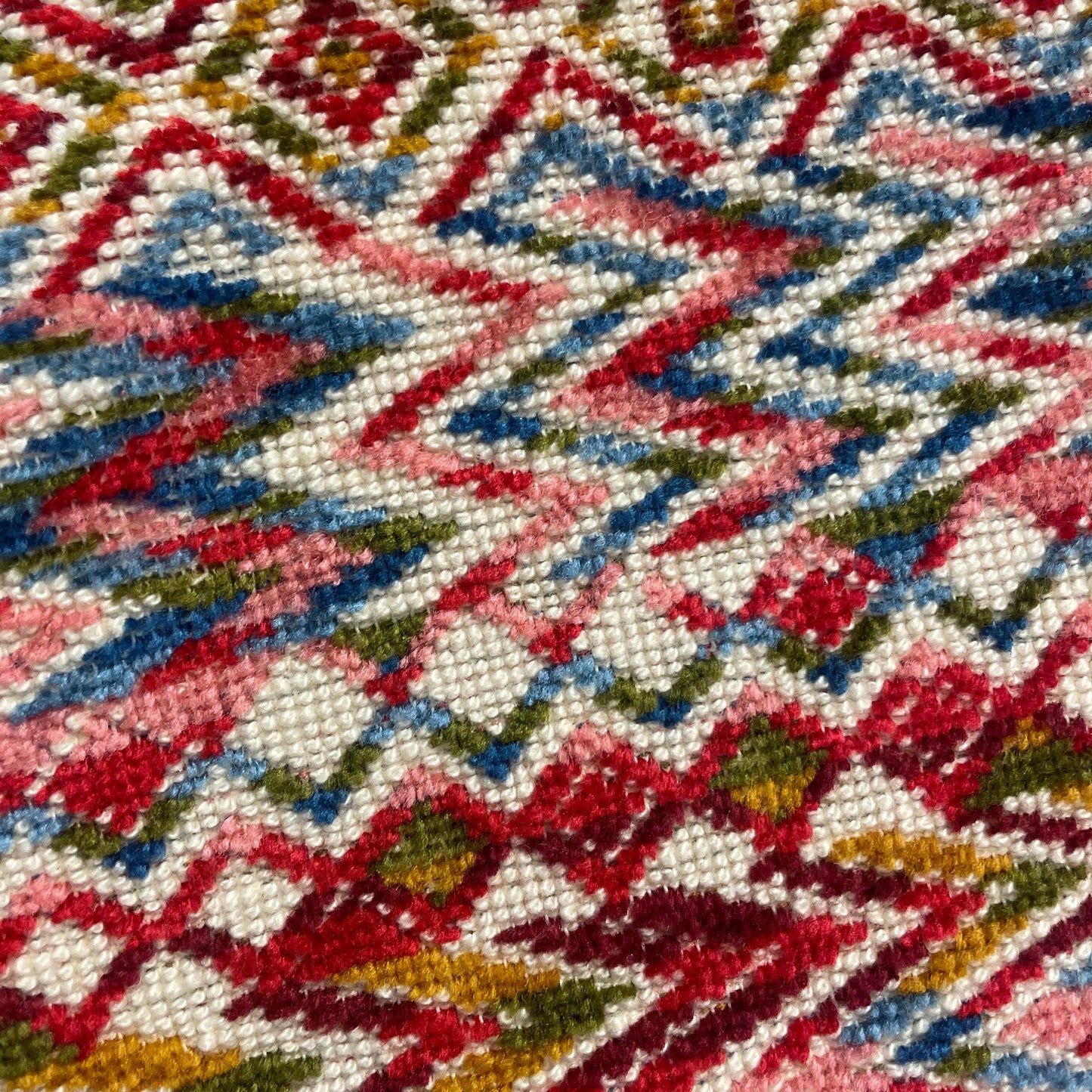 vtg 70s PSYCHEDELIC CHENILE TAPESTRY best // vintage embroidered carpet bag fabric fuzzy long hippie boho retro fall autumn layers zig zag