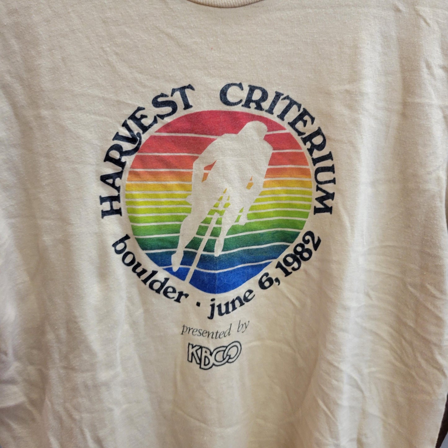 vtg 70s HARVEST CRITERIUM TSHIRT // vintage 80s track rainbow runner club run marathon event promo athlete retro slim beige style tee