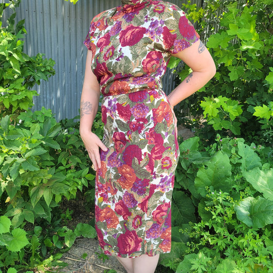 vtg 90s FLORAL RAYON DRESS // pomegranate ivy green fall colors mid length wiggle fit back thigh slit mock neck red roses print day dress
