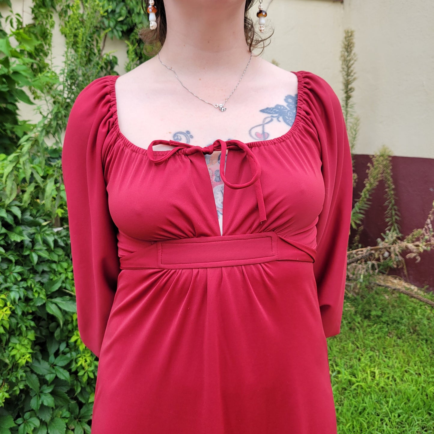 vtg 70s BALLOON SLEEVE DRESS // burgundy dolman sleeve shelf bust flowy slinky tie front midi autumn colors purple cinchy fall vibes casual