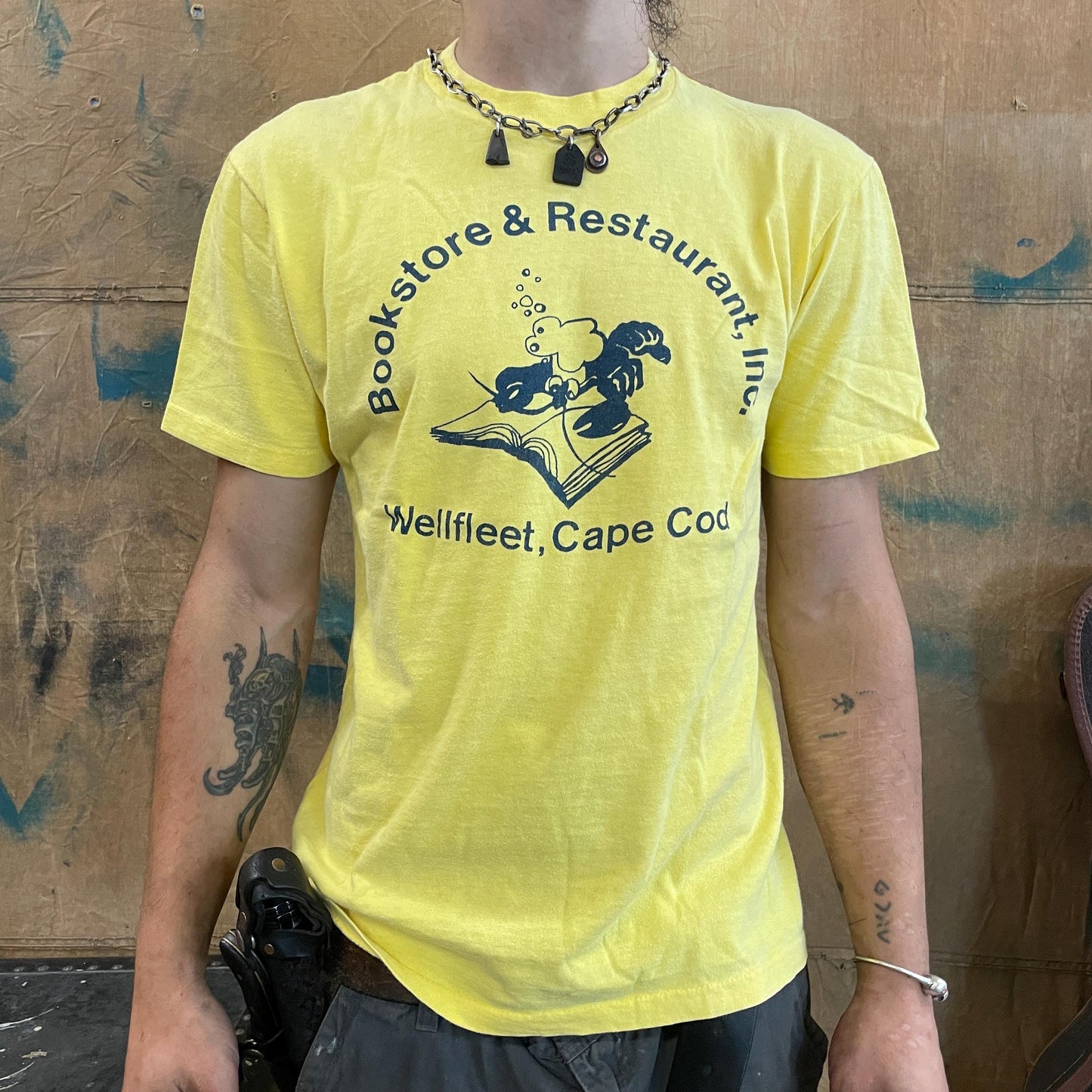 vtg 70s CAPE COD TSHIRT // vintage restaurant hi cru yellow summer bookstore restaurant food read tourist club camp thin retro fashion tee