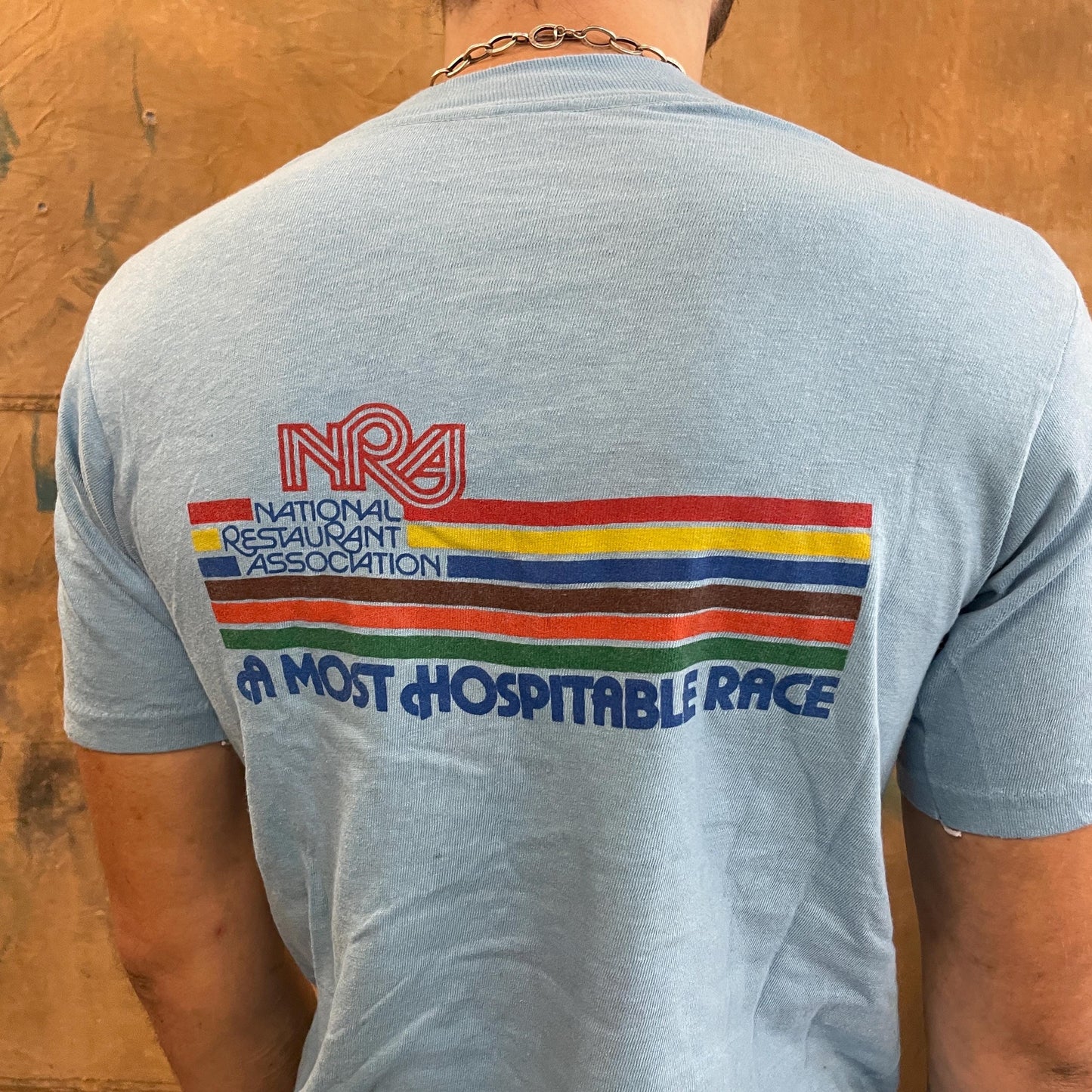 vtg 80s CHICAGO RESTAURANT TSHIRT // vintage main course historic retro trendy diner fine dining pizza burgers food snack tee true style