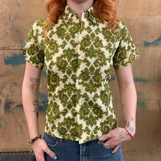 vtg 60s GREEN PAISLEY TOP // vintage button down youth petite teens oxford blouse contrast collared cotton crop top preppy rockabilly kids
