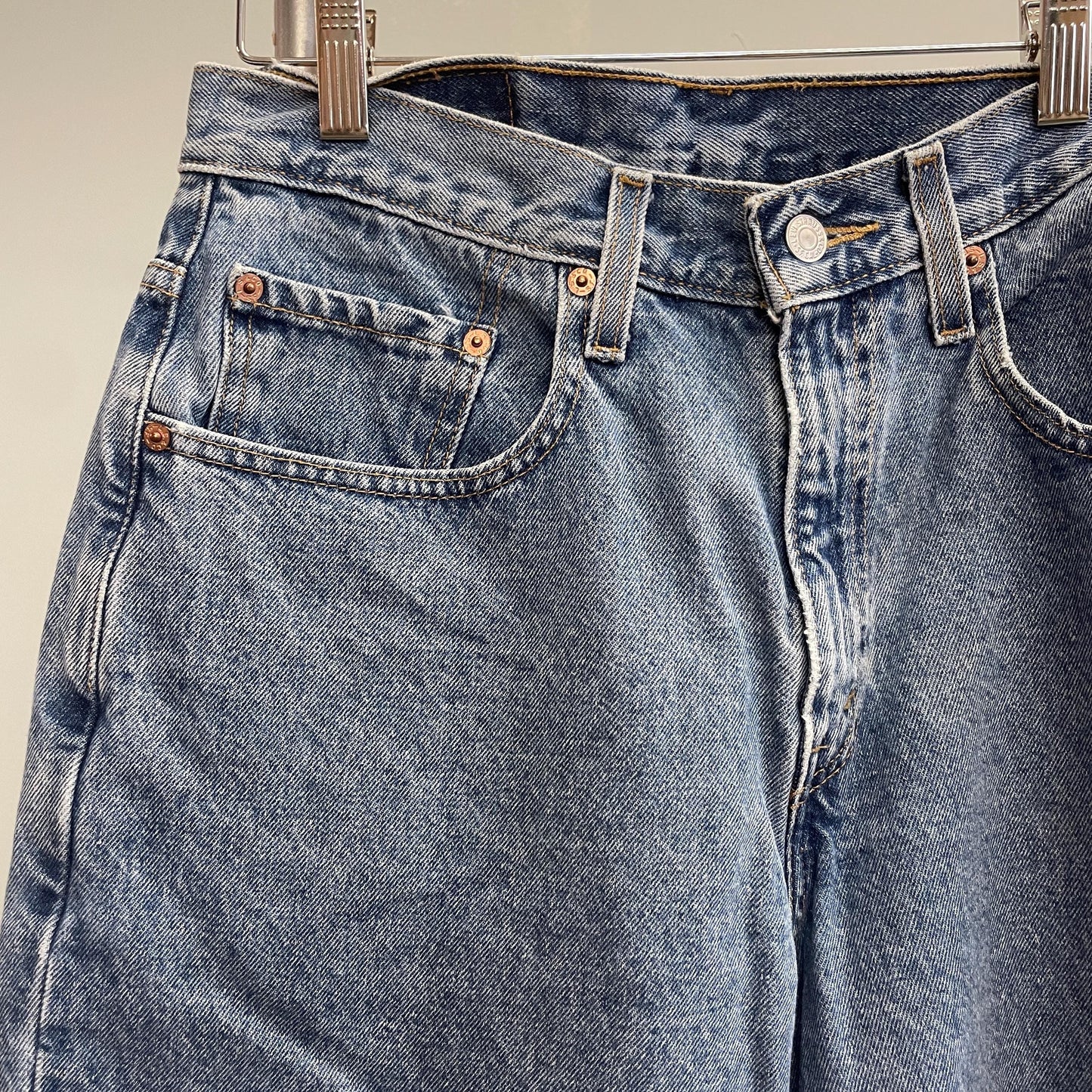 vtg 90s 560 LEVIS DENIM SHORTS 32 // vintage baggy baggies skater long shants jorts light wash classic basic jean y2k grunge goth unisex