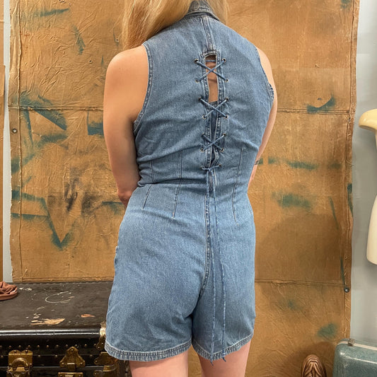 vtg 90s DENIM ROMPER // vintage light wash collared jean shorteralls lace up cute casual sleeveless jumpsuit shorts fall autumn layers jorts