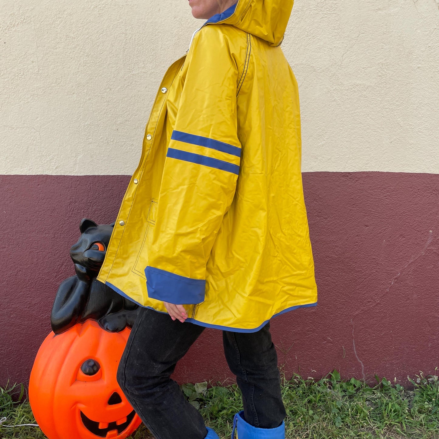 vtg 80s REVERSIBLE STRIPED JACKET // vintage yellow blue hooded autumn stranger things  pvc wet spielberg movie prop halloween pennywise