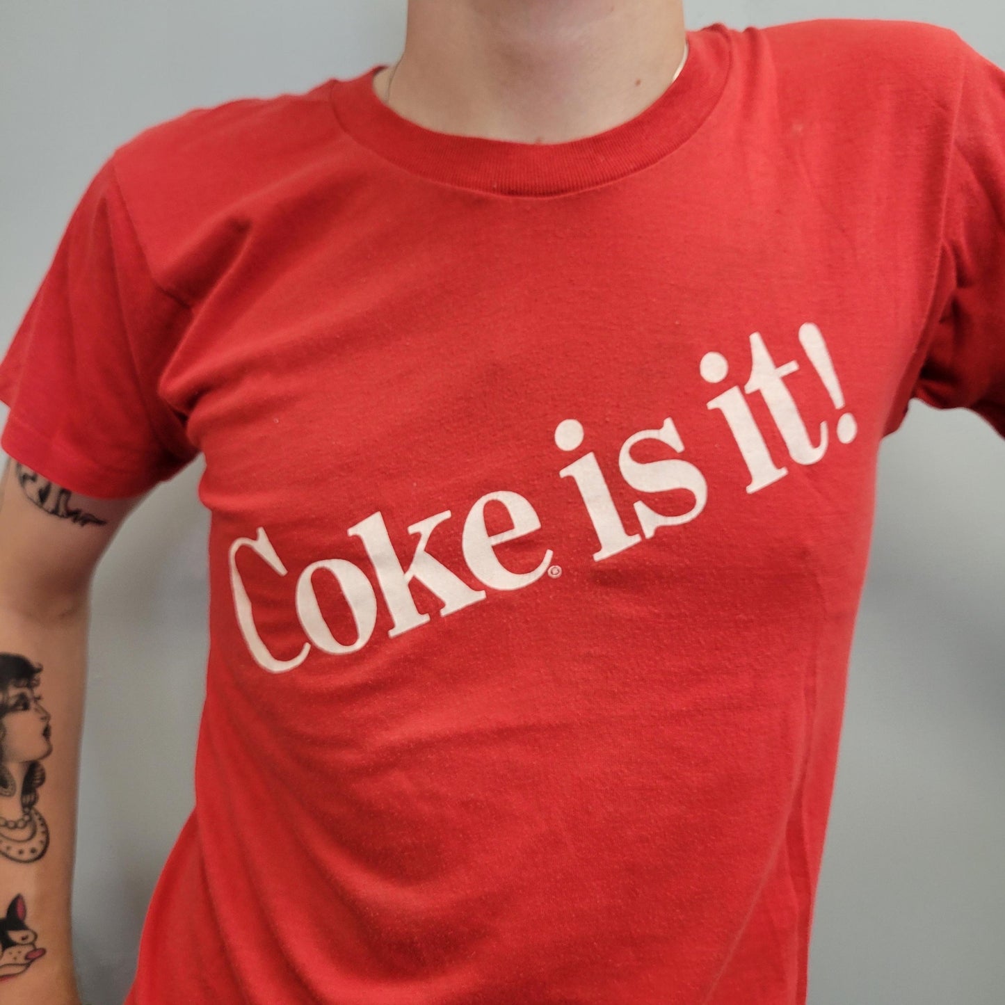 vtg 80s COCA COLA TSHIRT // vintage thin screen stars graphic emblem coke pepsi retro snack soda pop sugar drink classic red retro true