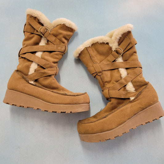 vtg 90s NO BOUNDARIES SUEDE Boots // vintage fur trimmed lace up platform moccasin chunky retro gladiator stacked autumn winter fashion