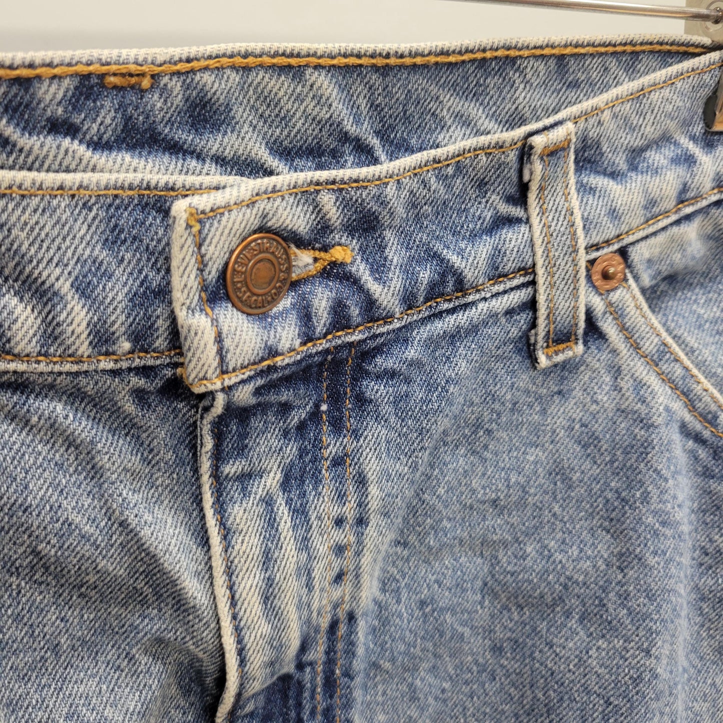 vtg 80s LEVIS 550 DENIM SHORTS 38" // vintage bleached light medium stone washed denim jorts bleach splatter loose distressed long denim