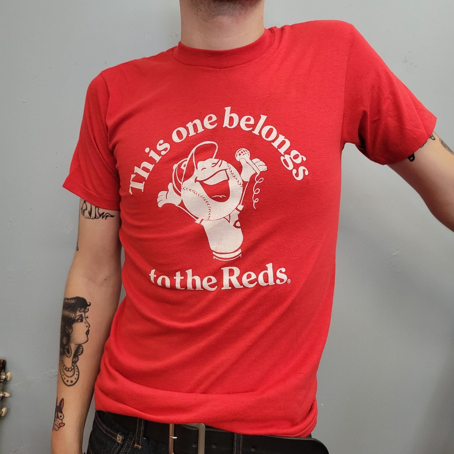 vtg 70s REDS BASEBALL TSHIRT // vintage cinncinati sports baseball team player red retro true fan fun style ohio mascot rose tee college