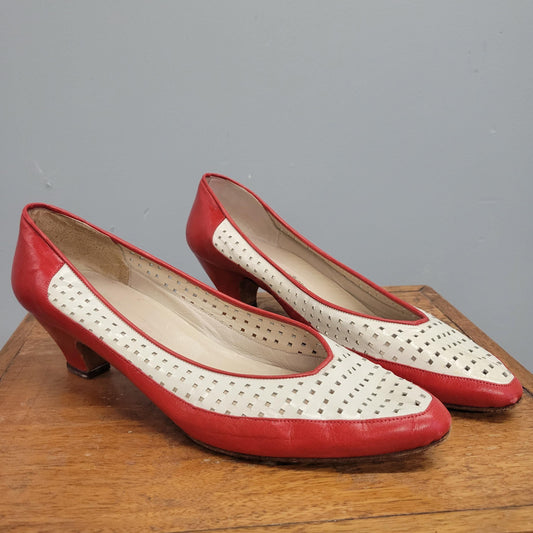 vtg 70s RED & WHITE PUMPS // vintage andrew gellar mesh leather pointy toe kitten heels size 9 womens stranger things sexy mod retro party