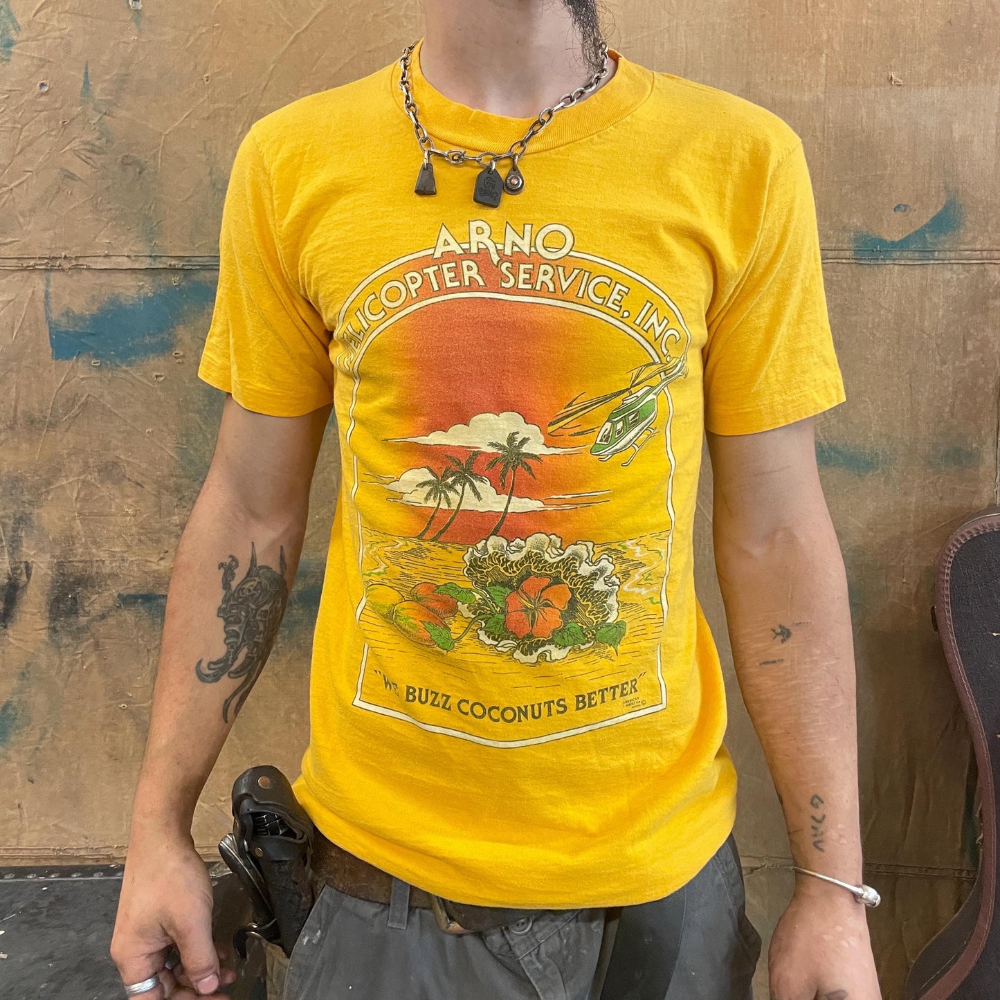 vtg 70s TROPICAL HAWAII TSHIRT // vintage weed beautiful rainbow graphic cotton hanes medium coconuts palm trees island sunset scene tourist