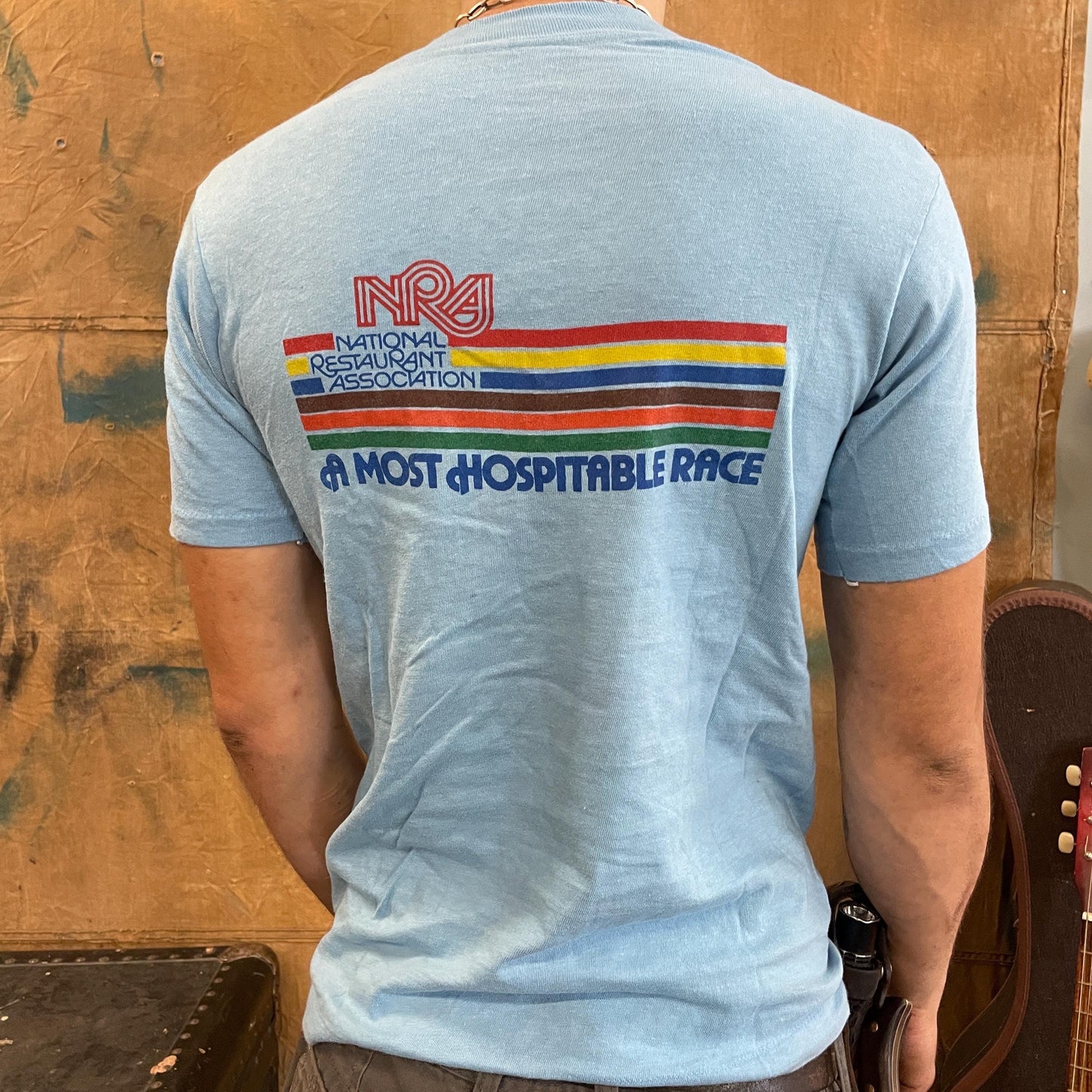 vtg 80s CHICAGO RESTAURANT TSHIRT // vintage main course historic retro trendy diner fine dining pizza burgers food snack tee true style