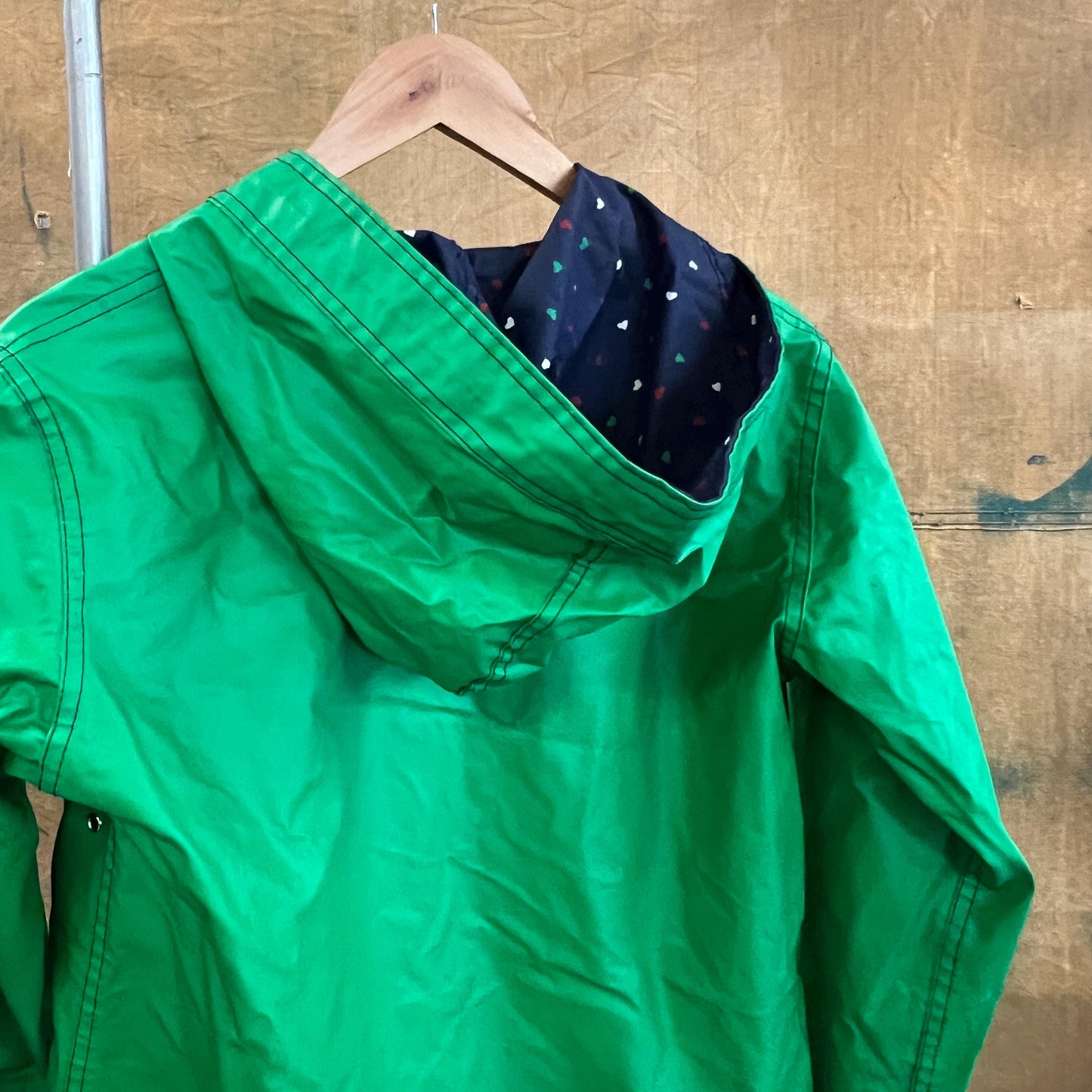 vtg 80s HEART PATTERNED JACKET // vintage hooded autumn fall parka stranger things pvc wet shiny waterproof windbreaker cutesy vinyl parka