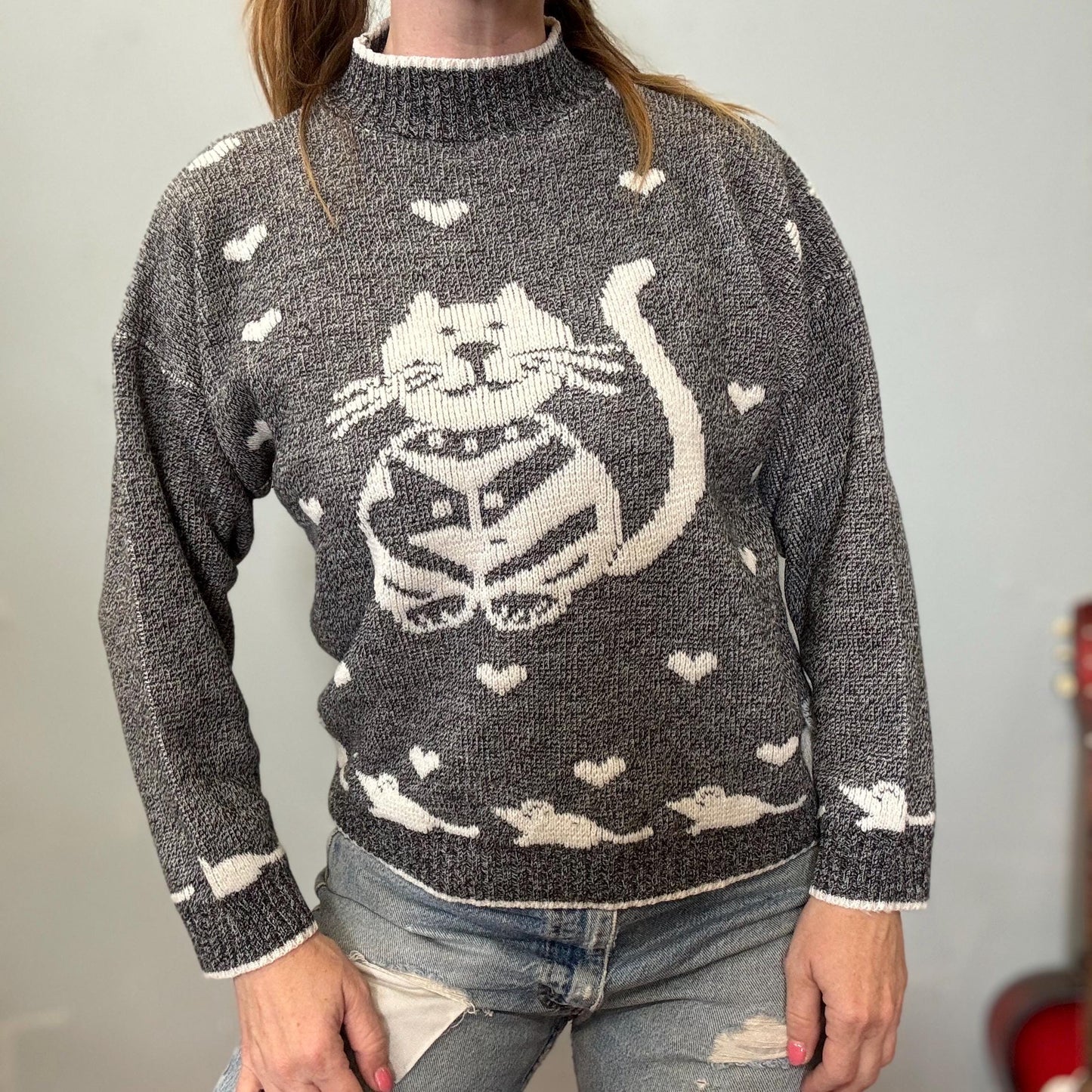 vtg 80s CAT & HEART SWEATER // vintage cute knit gray white mock neck comfy cozy stefano sportswear soft casual autumn teacher cutesy style