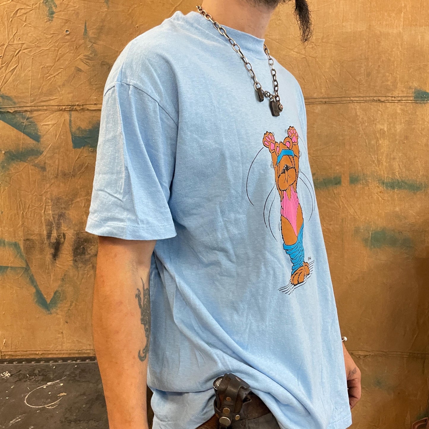 vtg 80s CUTE BEAR TSHIRT // vintage aerobics work out yoga stretch gym track runner light blue animal lover retro style fashion art tee