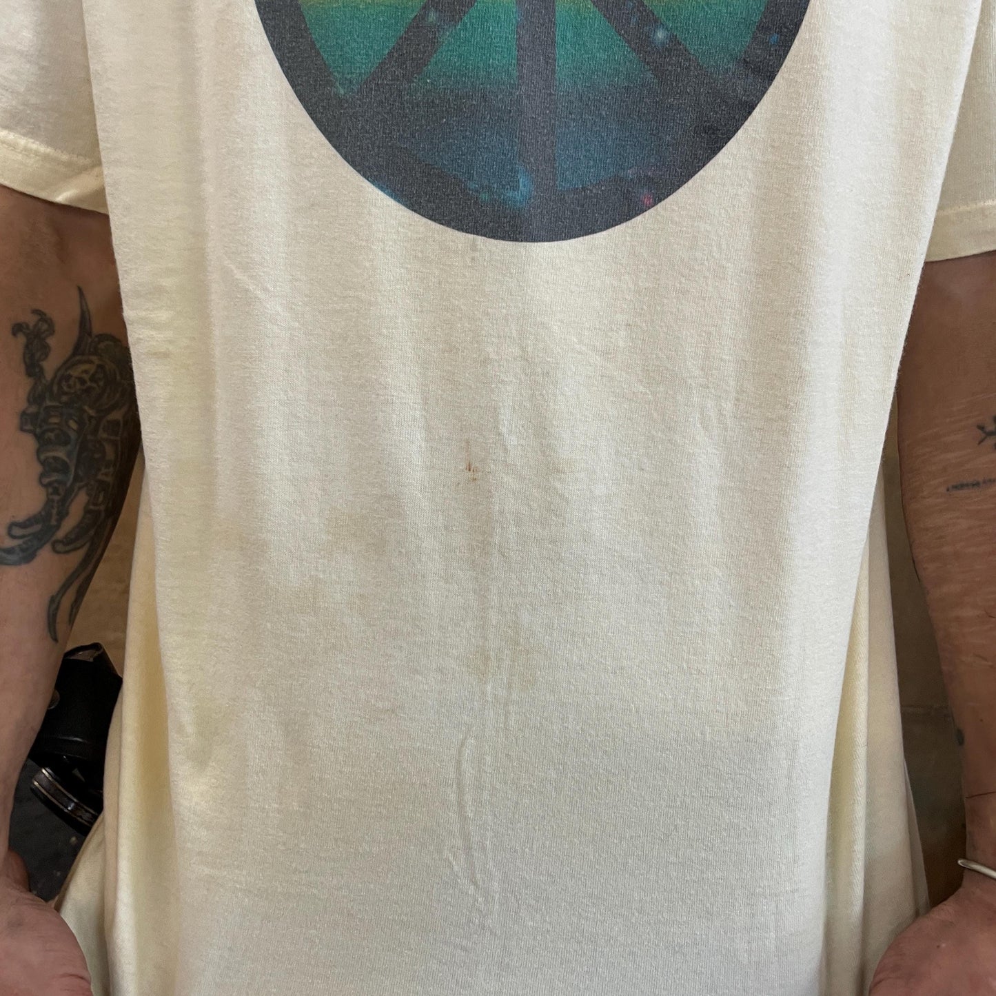 vtg 70s PEACE SIGN AIRBRUSH tshirt // vintage hippie festival paint bruah art shite basic tee fashion style hotrod beach sunset sun artist