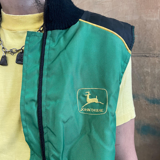vtg 70s JOHN DEERE VEST / vintage nylon retro trucker tractor country rural yall midwest farm farming core style fashion vibe costume jacket