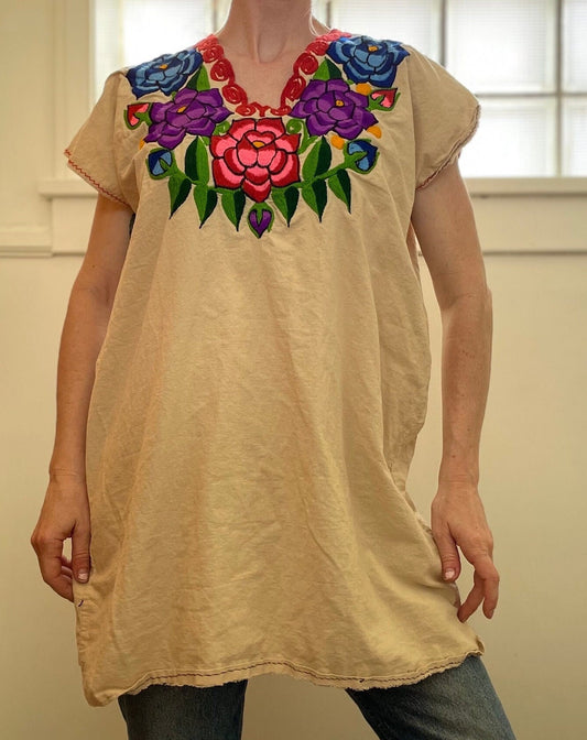 vtg 70s EMBROIDERED OAXACAN STYLE Top // vintage mexican floral tunic summer hippie boho festival bright flower applique micro mini dress