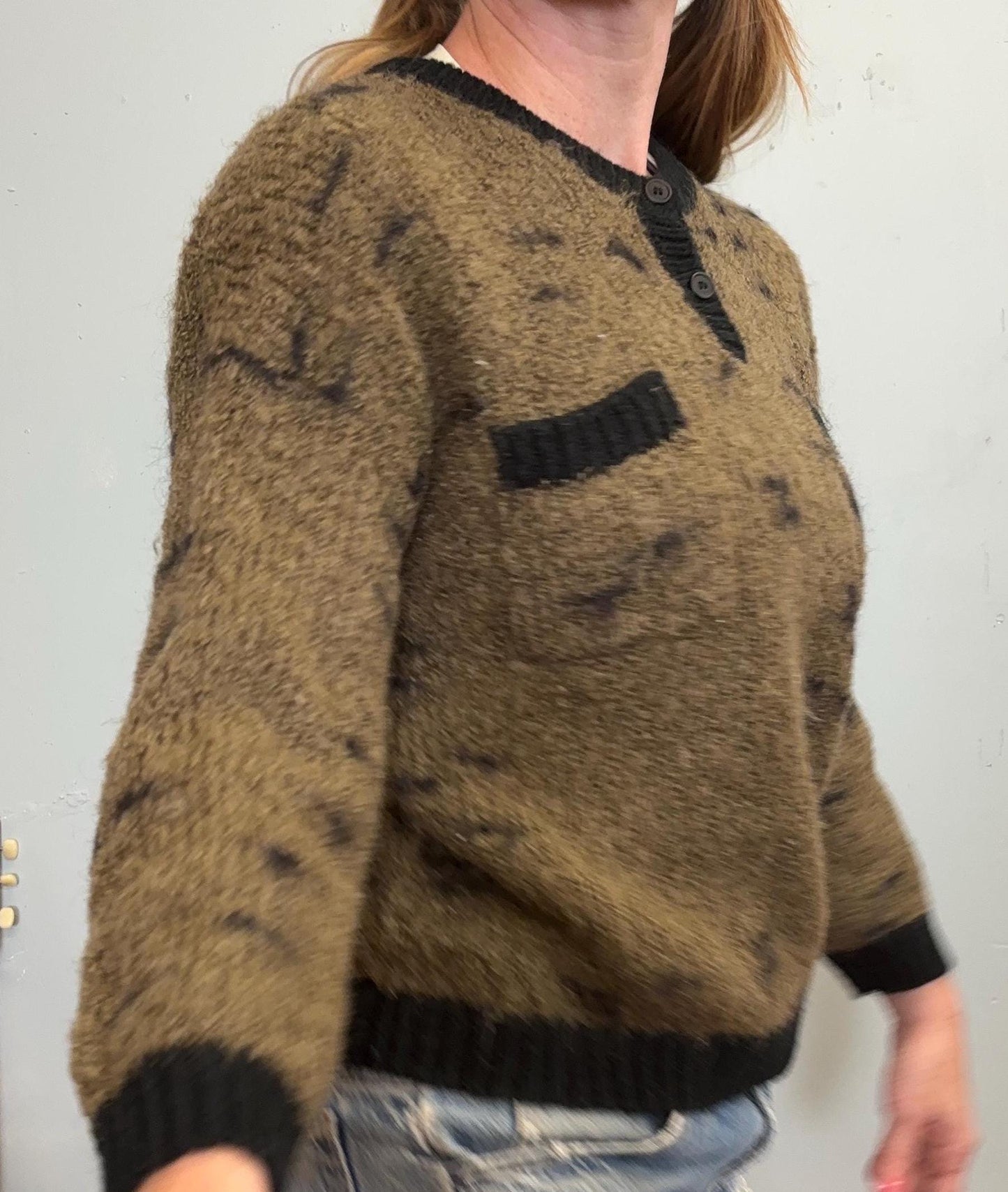 vtg 70s BROWN SPECKLED SWEATER // vintage two tone chocolate chip mohair fuzzy cropped sweater olive green sage brown neutral earth tones