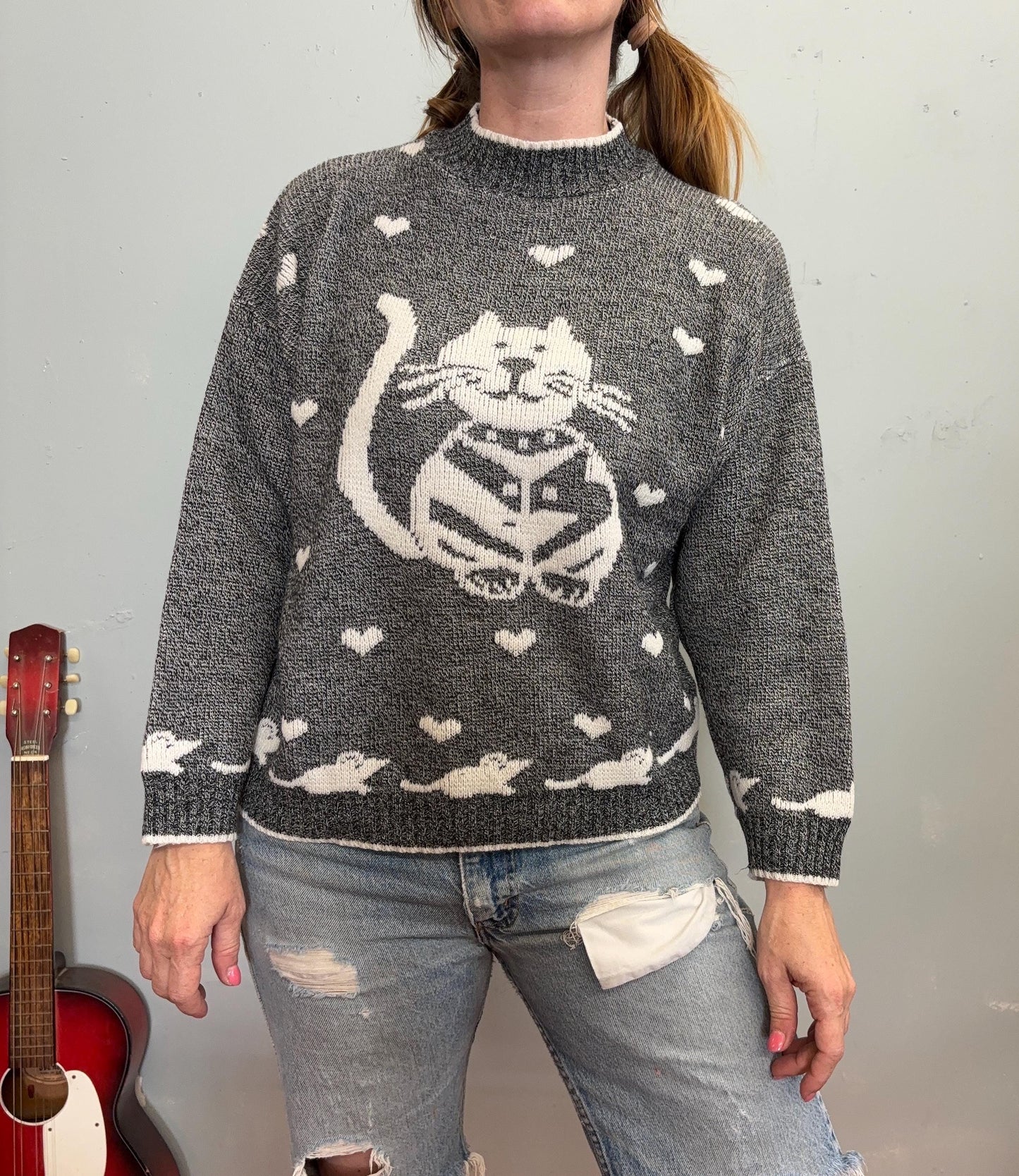 vtg 80s CAT & HEART SWEATER // vintage cute knit gray white mock neck comfy cozy stefano sportswear soft casual autumn teacher cutesy style