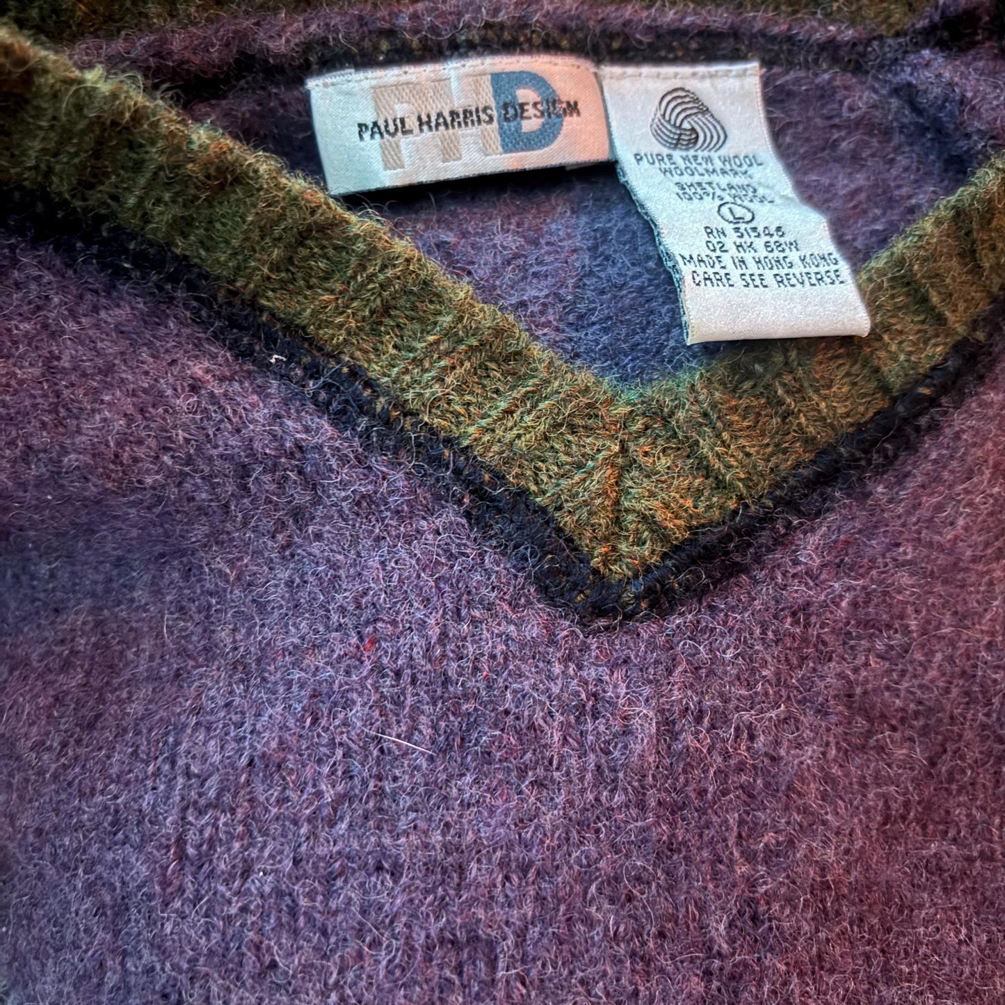 vtg 80s SHAGGY PURPLE SWEATER // vintage two tone green trimmed v neck striped sleeve cropped fuzzy wool fitted femme autumn fall knit top