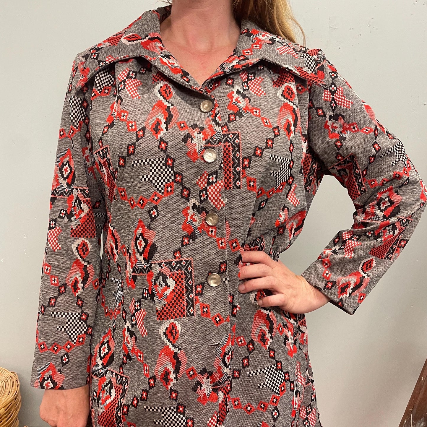 vtg 70s PSYCHEDELIC KNIT DRESS // vintage abstract pattern pointy collar retro tent dress autumn vibes a line midi shift dress trippy jacket