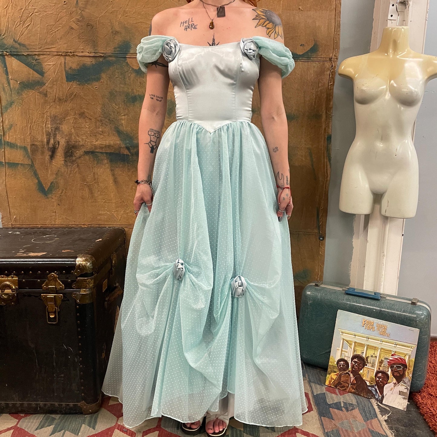 vtg 80s GUNNE SAX BALL Gown // vintage beautiful pastel blue green swiss dot satin bodice chiffon sleeve off the shoulder sweetheart formal