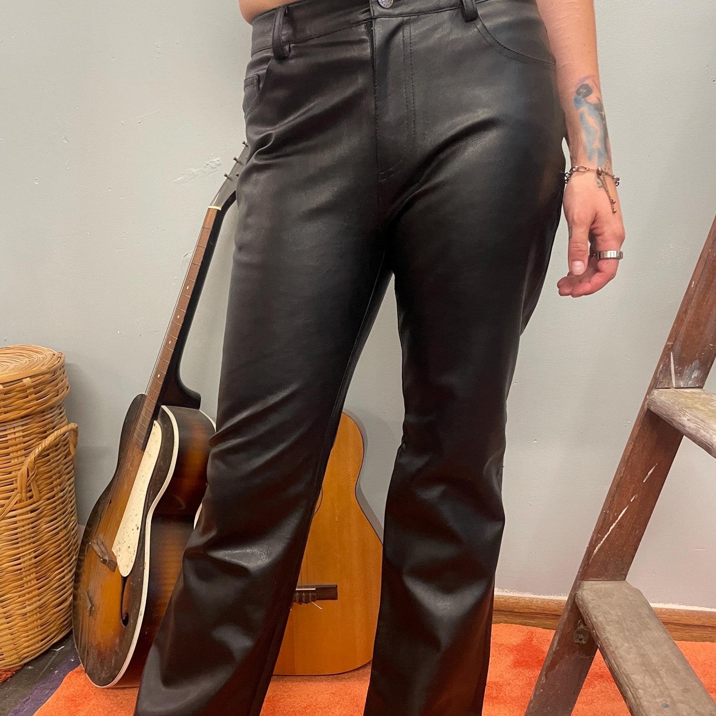 vtg 90s BLACK PLEATHER PANTS // vintage arizona shiny black faux leather pockets goth alternative grunge retro rocker sexy high waisted y2k