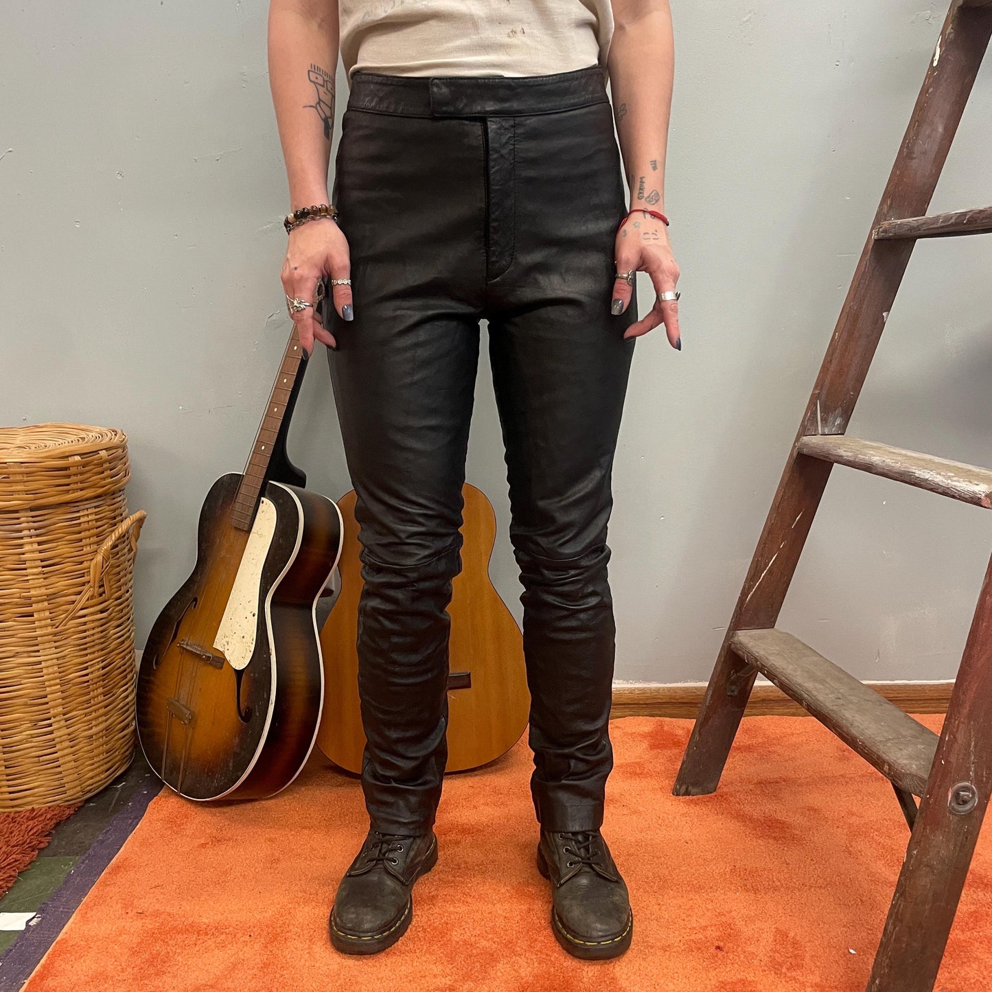 vtg 80s BLACK LEATHER PANTS // vintage 90s matrix mod tapered soft goth autumn retro grunge high rise sexy wet look tight sandy grease style