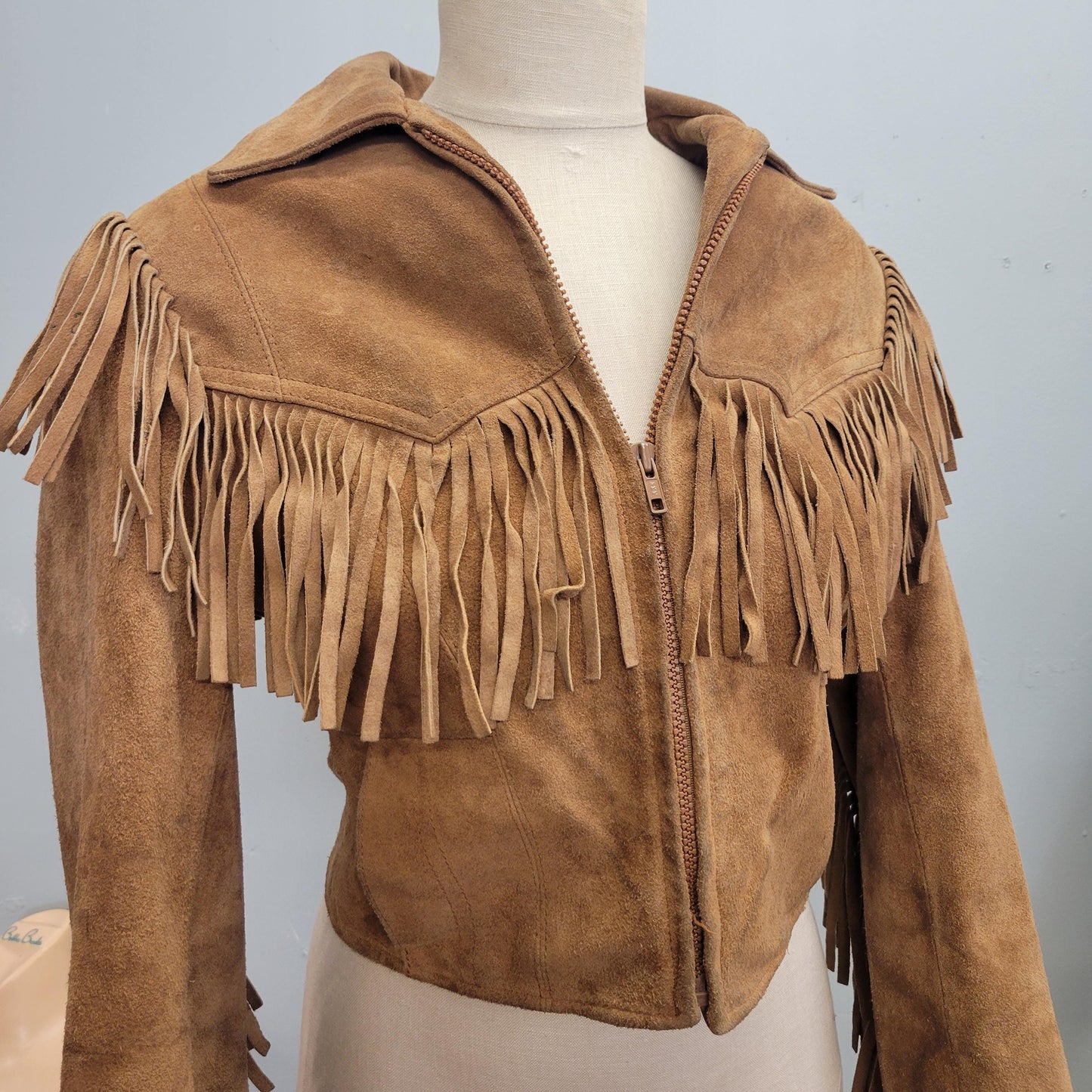 vtg 70s SANDY BROWN FRINGE Jacket // vintage suede leather tan cropped western hippie biker style easy rider buckskin davy Crockett small
