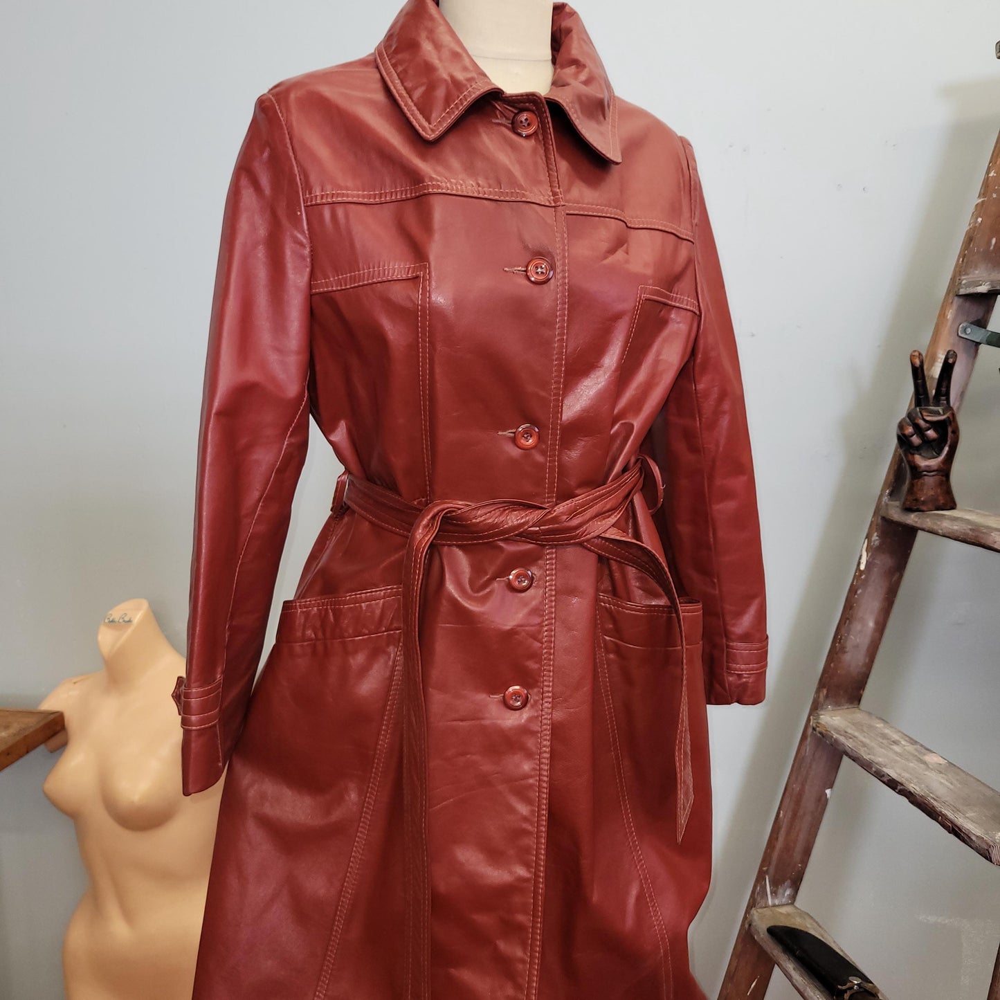 vtg 70s LONG LEATHER JACKET // vintage mod burgundy soft belted trench coat boho autumn style women’s small sleek chic structured minimalist