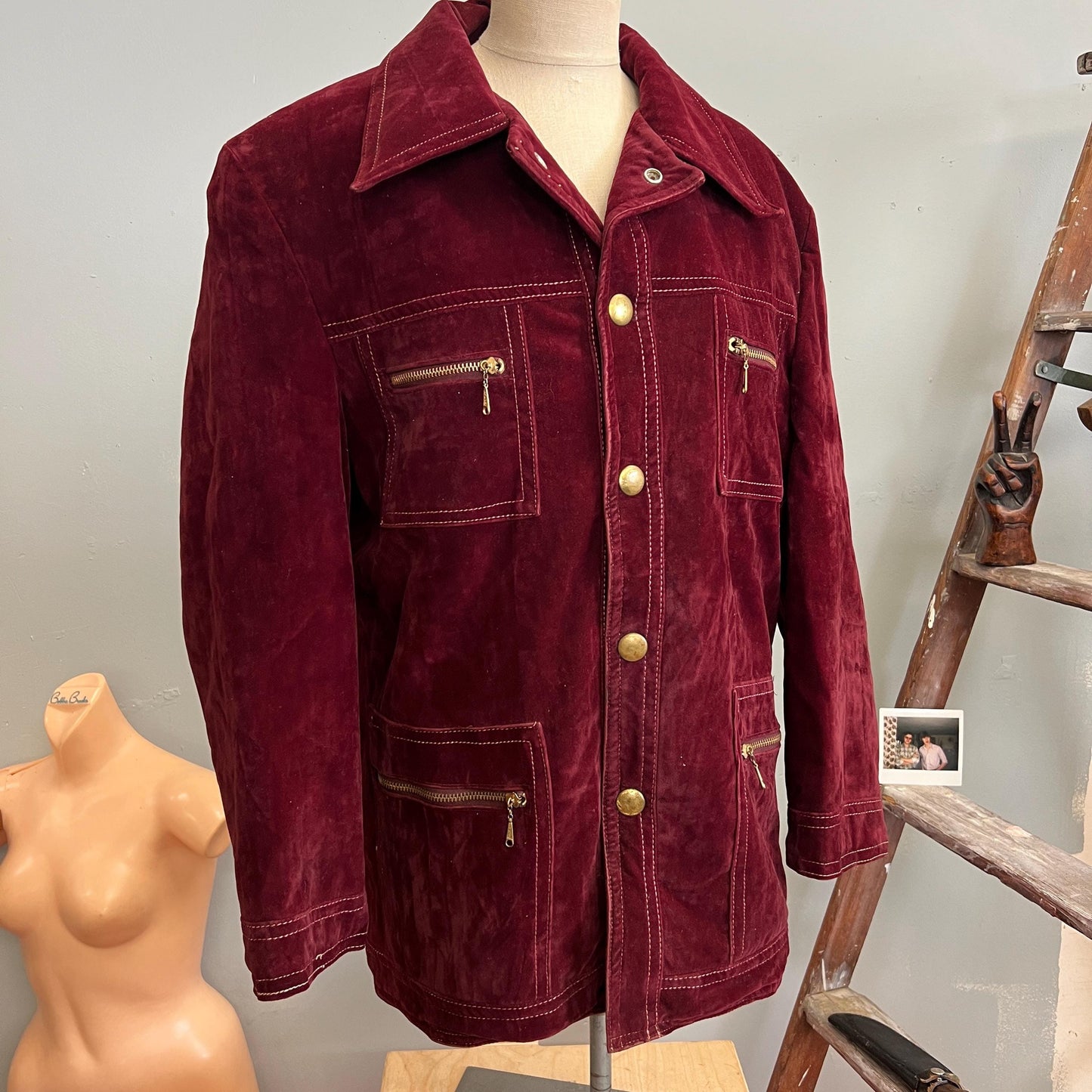 vtg 70s BURGUNDY FELT COAT // vintage towncraft jc penney maroon felt mod hippie pointy collar 4 zippers mens large velvet look autumn style