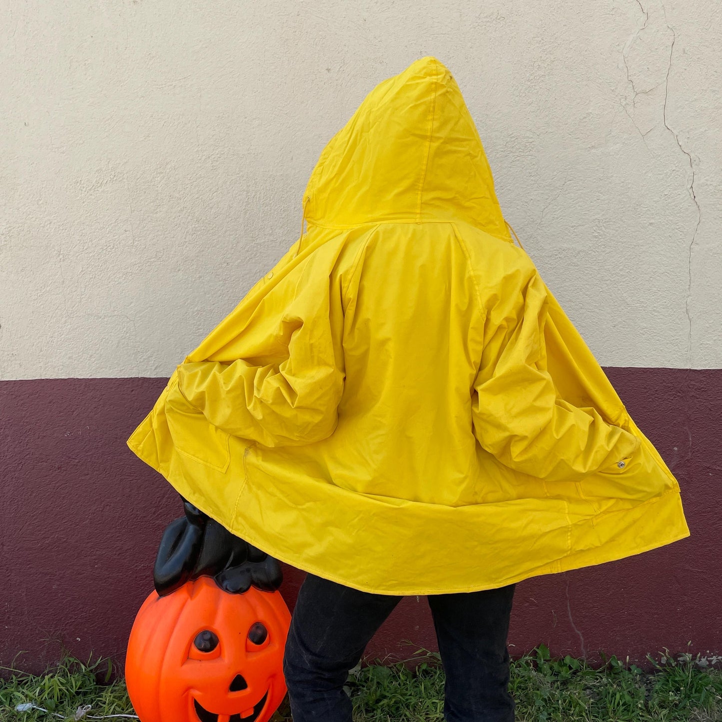vtg 80s VINYL RAIN JACKET // vintage yellow lightly quilted hooded windbreaker autumn stranger things 90s grunge pvc wet shiny waterproof
