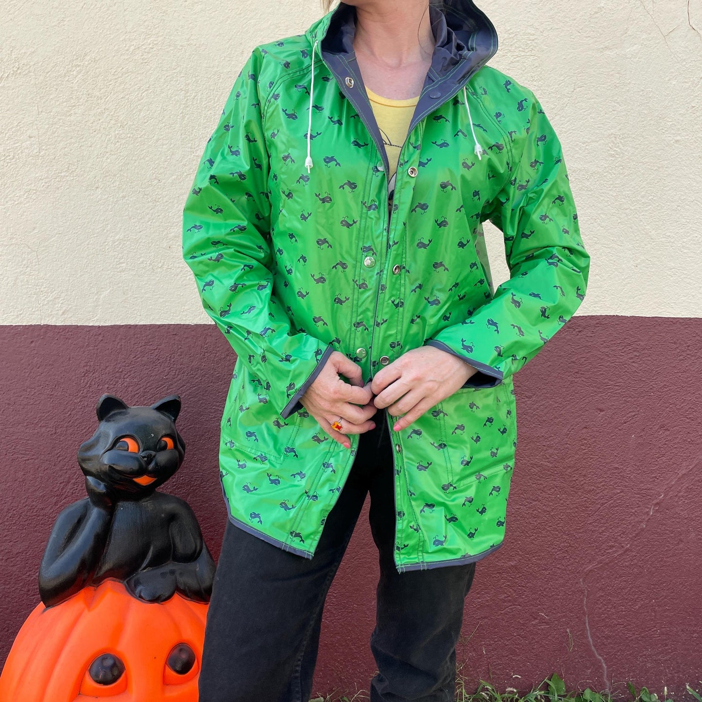 vtg 80s WHALE PATTERNED JACKET // vintage reversible hooded stranger things blue green cute pvc wet shiny lightweight waterproof parka