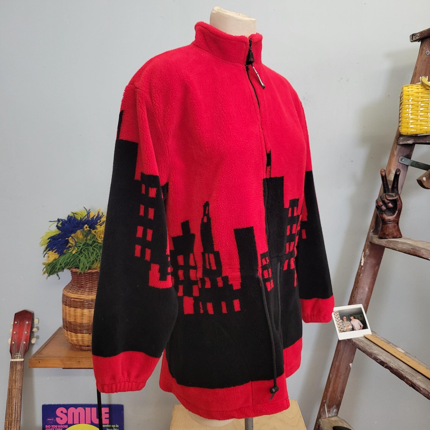 vtg 80s RED CITY SCENE Jacket // vintage black skyline motif outdoor gear medium soft zip up parka retro all over print cute autumn warm top