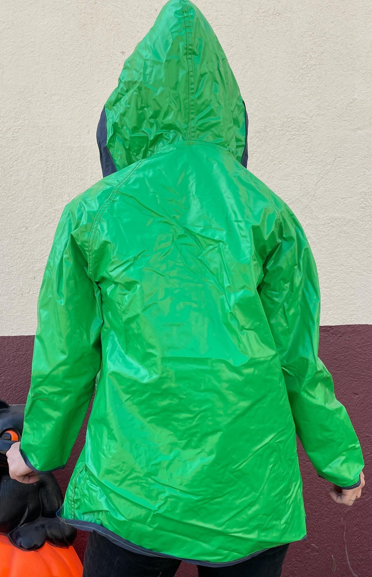 vtg 80s REVERSIBLE RAIN COAT // vintage bright green navy blue hooded neon pvc vinyl parka autumn fall swishy reflective halloween night