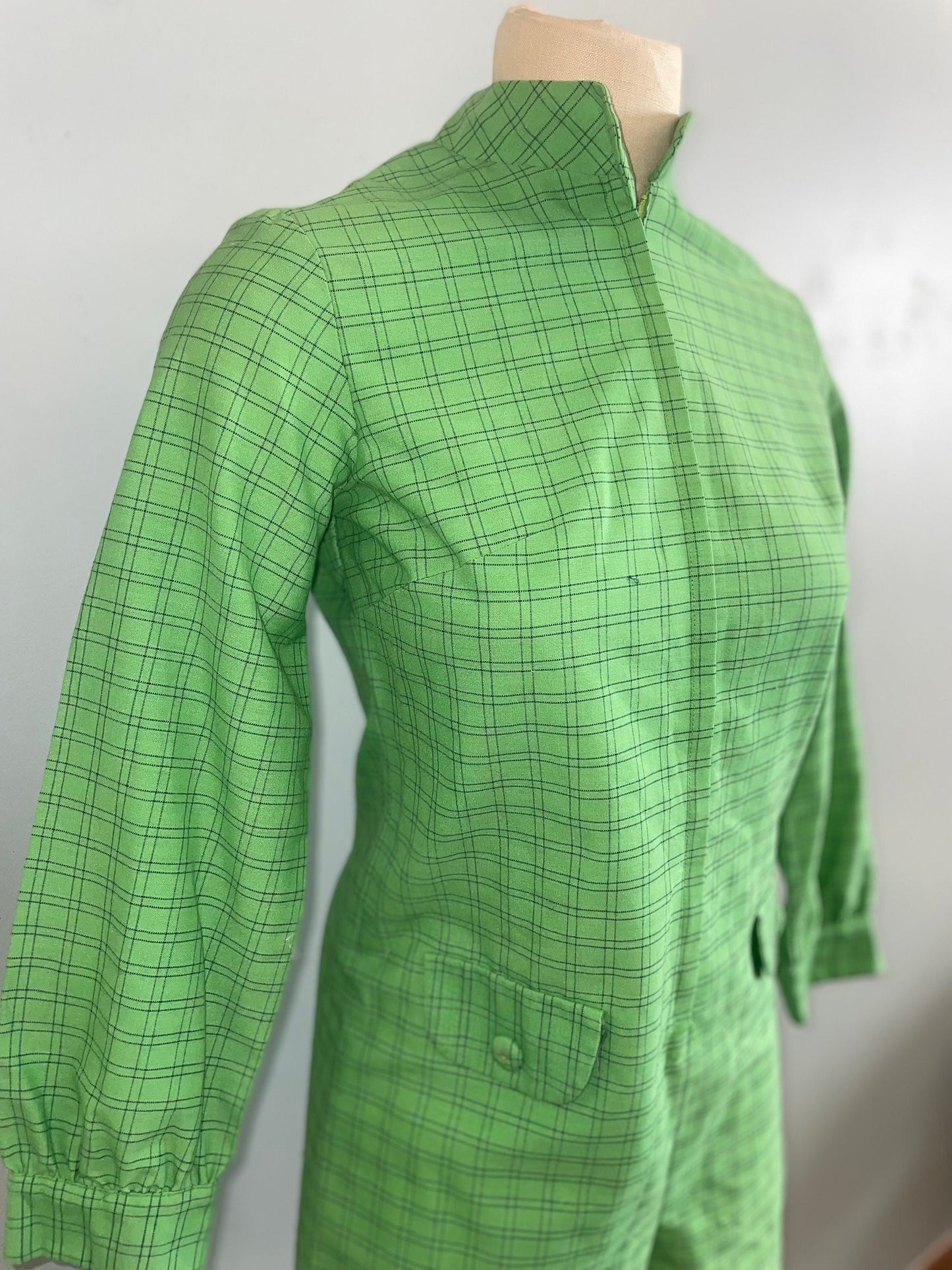 Vtg 60s GREEN PLAID ROMPER // vintage bright sage green long sleeve jumpsuit hot pants mod mini autumn winter stylish women small cute retro