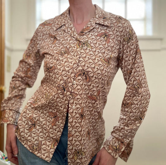 vtg 70s BUTTERFLY PATTERN TOP // retro all over print button up polyester abstract print blouse pointy collar mod hippie flowy psychedelic