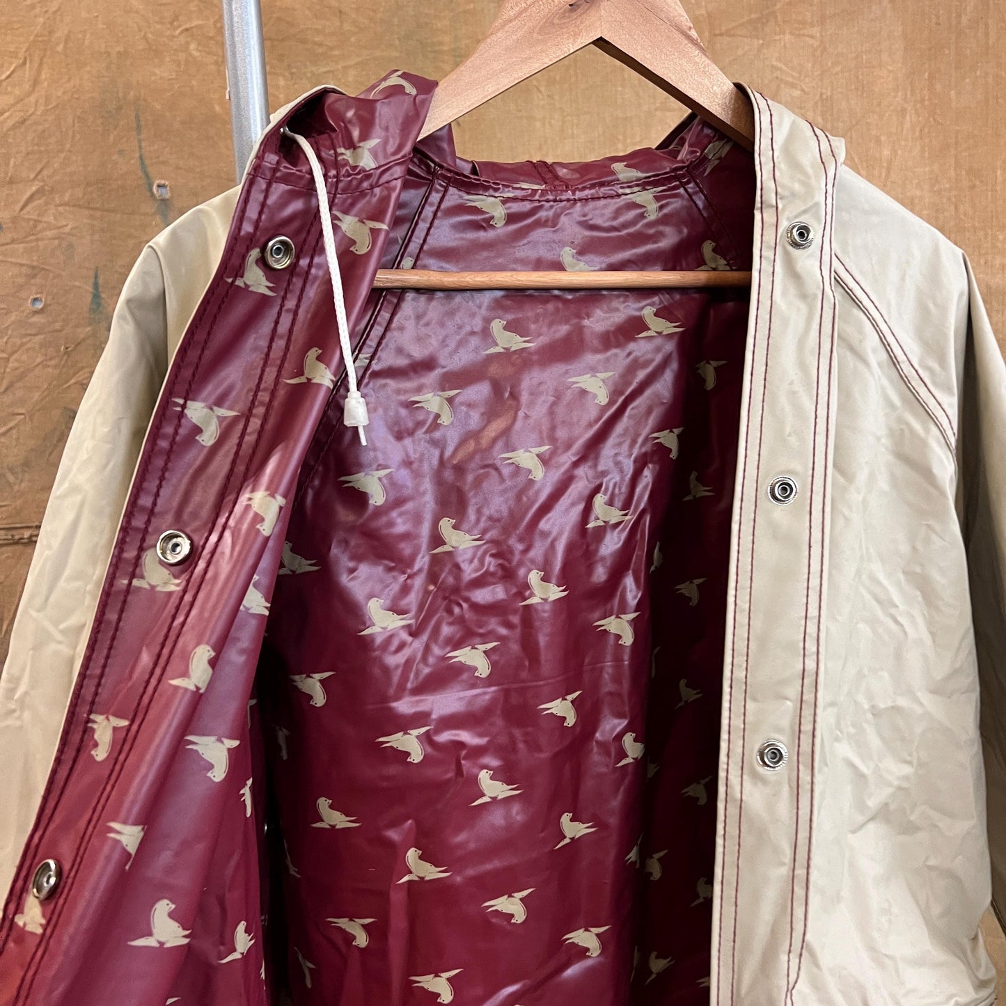 vtg 80s CUTE SEAL PATTERNED Jacket // vintage reversible hooded autumn stranger things pvc wet shiny waterproof windbreaker fall earth tones