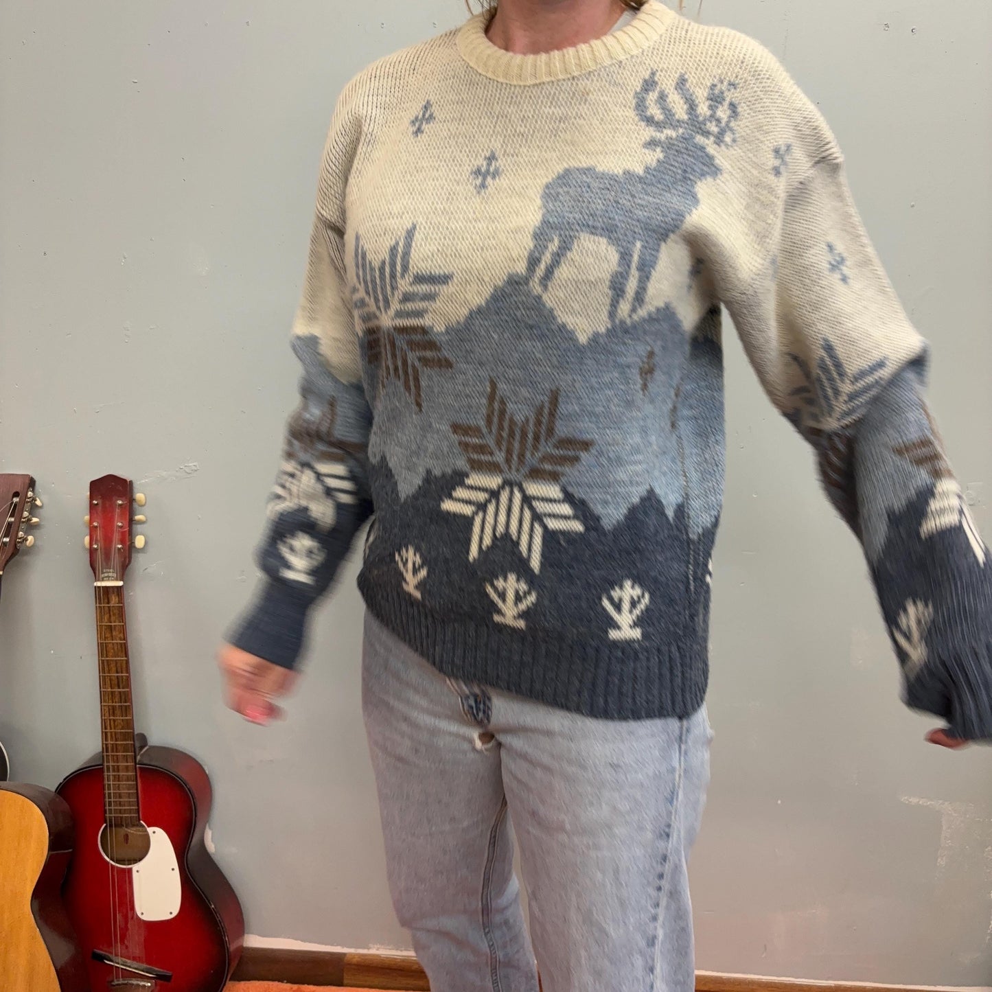 vtg 70s KNIT NORDIC SWEATER // vintage Le Tigre reindeer patterned snowy scene mountain print cute winter deer norway pastel snowflake