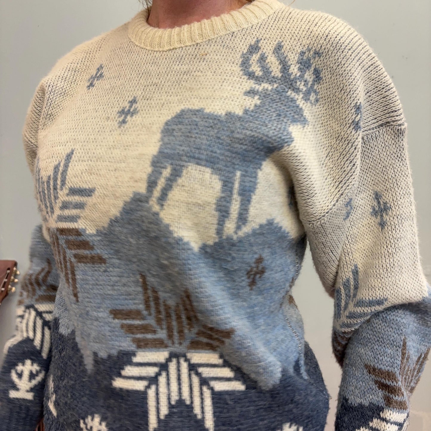 vtg 70s KNIT NORDIC SWEATER // vintage Le Tigre reindeer patterned snowy scene mountain print cute winter deer norway pastel snowflake