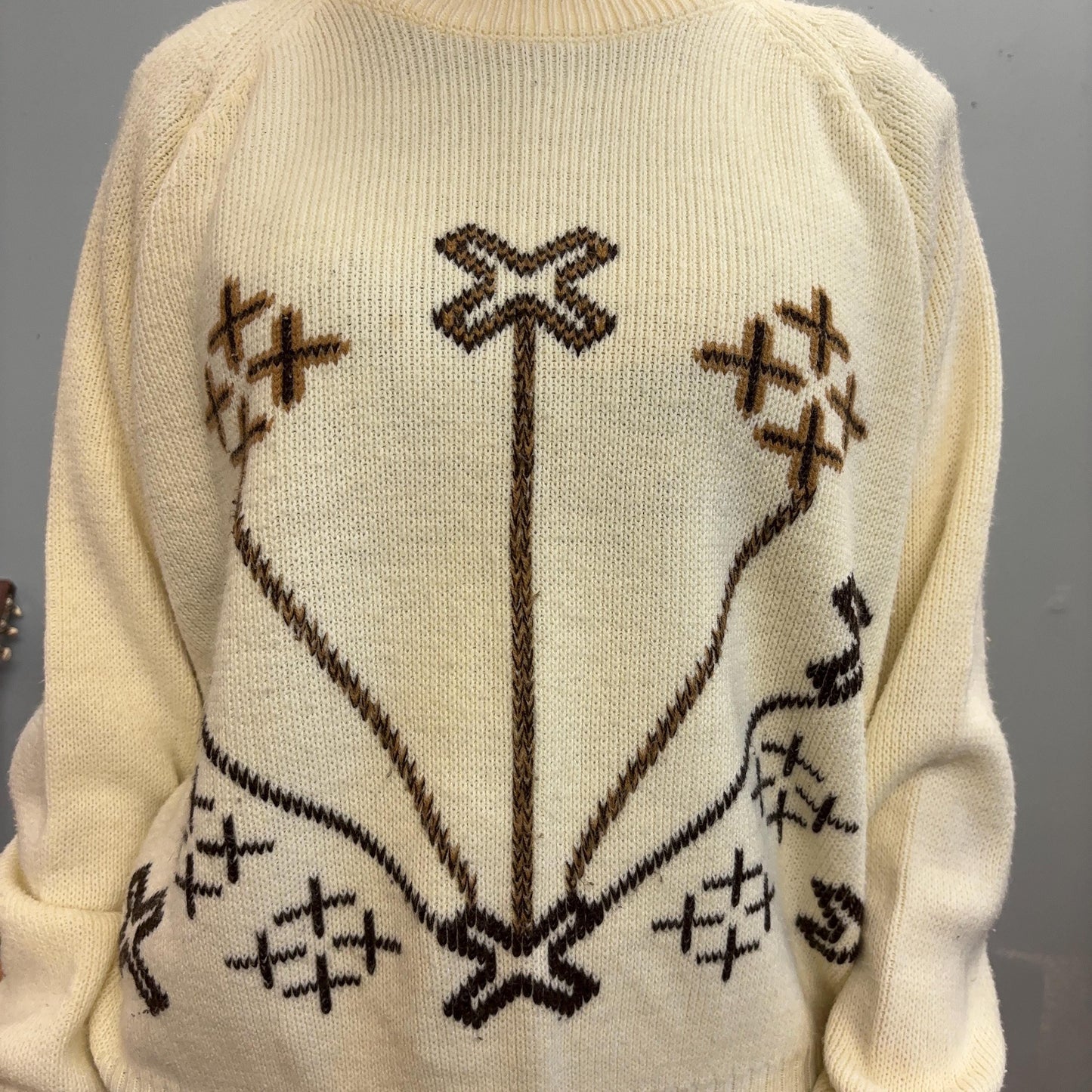 vtg 70s ABSTRACT KNIT SWEATER // vintage fruit of the loom geometric cross stitch slouchy baggy knit lightweight beige patterned jumper