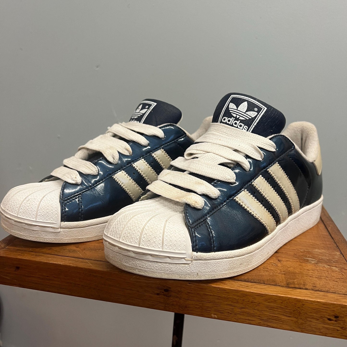 vtg 90s ADIDAS SUPERSTAR SNEAKERS // vintage shiny reflective glitter athletic shoes tennis shoes run dmc hip hop y2k style punk grunge cute