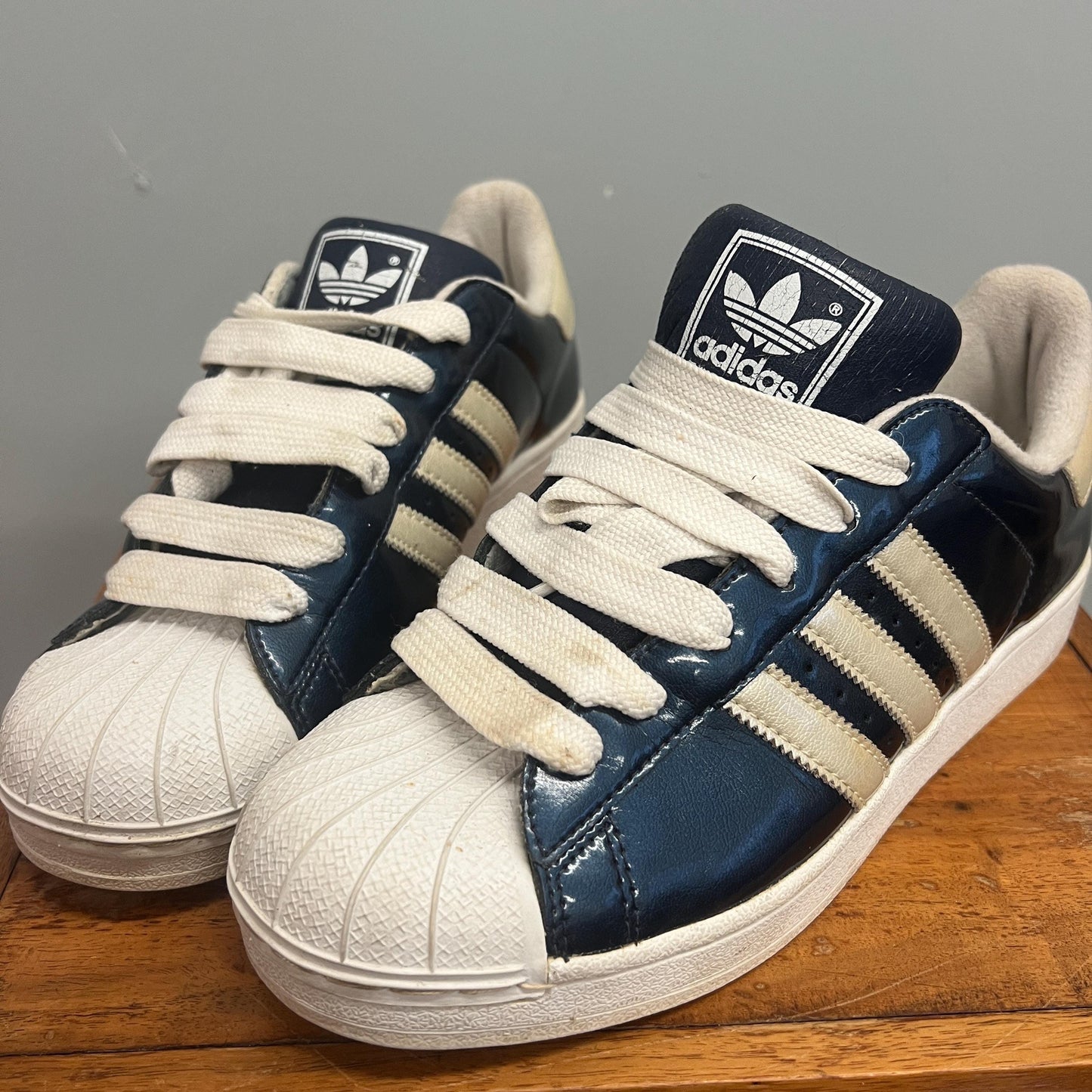 vtg 90s ADIDAS SUPERSTAR SNEAKERS // vintage shiny reflective glitter athletic shoes tennis shoes run dmc hip hop y2k style punk grunge cute