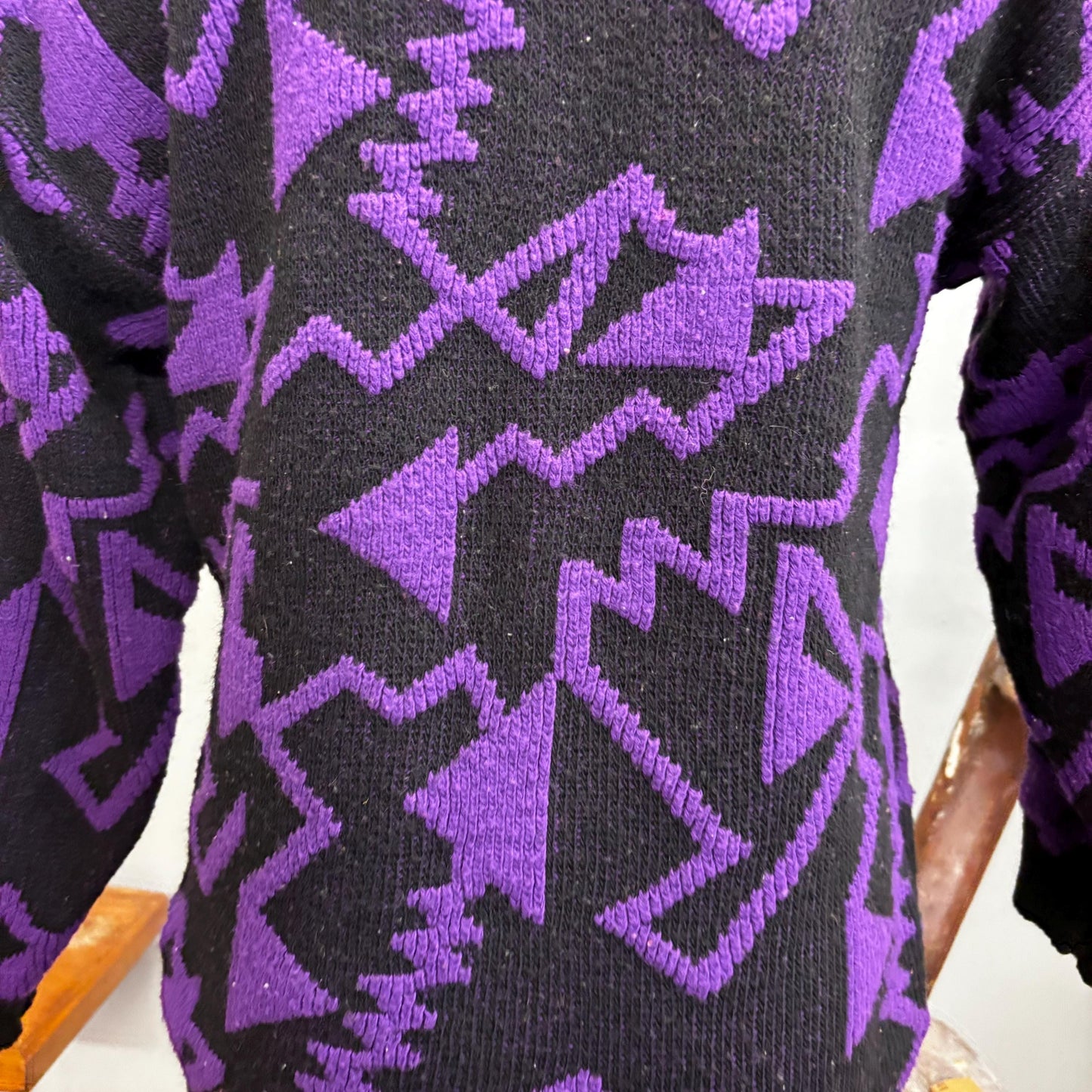 vtg 80s PURPLE ABSTRACT SWEATER // vintage large womens op art abstract purple turtleneck ribbed retro autumn vibe fall fashion casual style