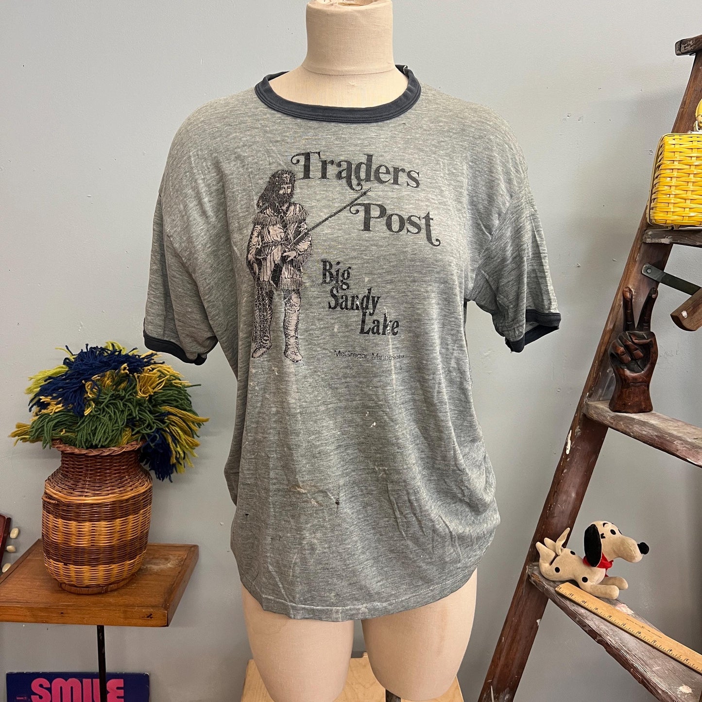 vtg 70s TRADERS POST TSHIRT // vintage distressed ringer hanes xl big sardy lake minnesota paper thin oversized paint rugged thrashed artist