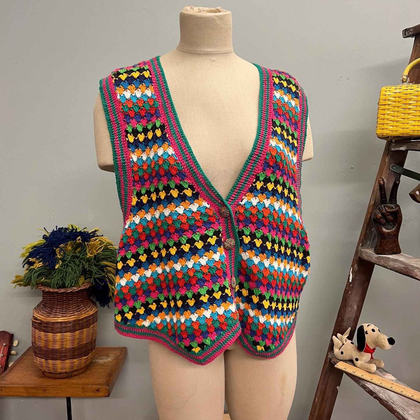 vtg 80s ABSTRACT SWEATER VEST // vintage claus woman size 2 oversized slouchy rainbow chunky knit retro chevron vneck layer top bright funky