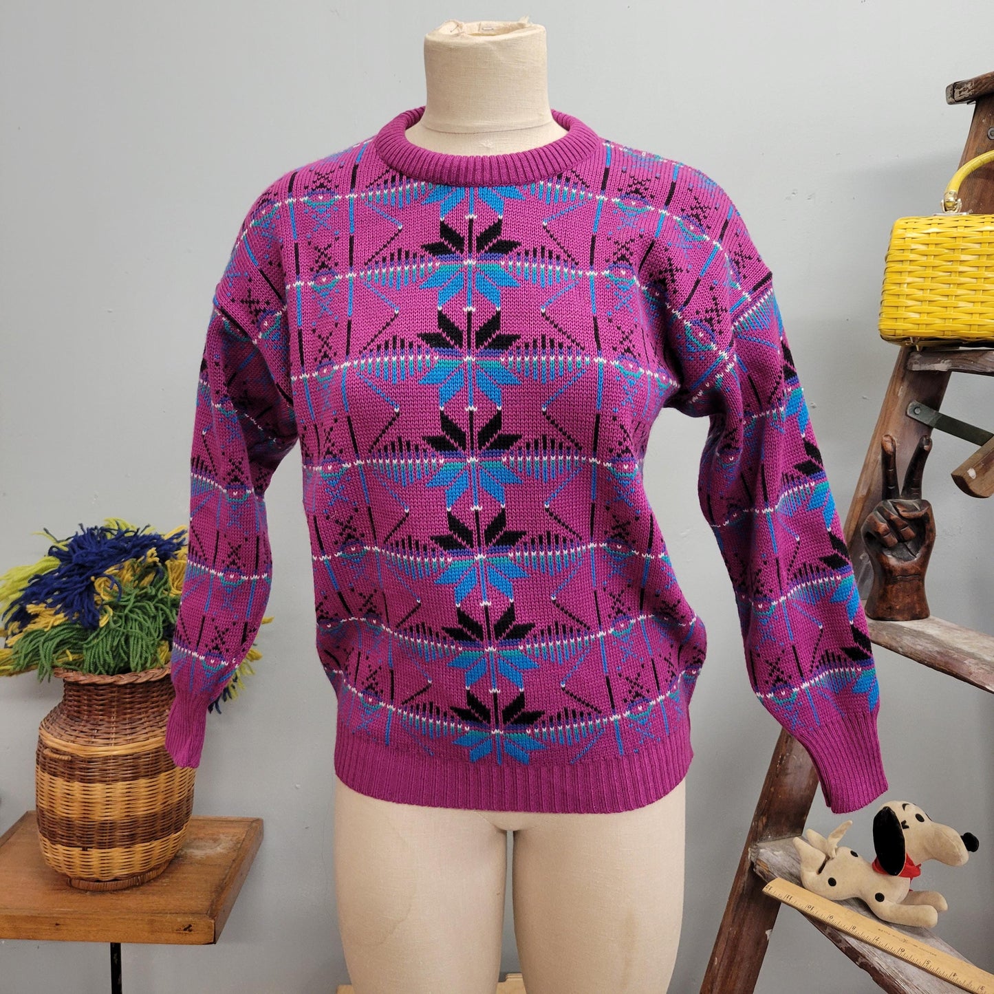 vtg 70s PSYCHEDELIC SNOWFLAKE SWEATER // vintage demetre small womens bright patterned winter ski style retro abstract print pastel autumn