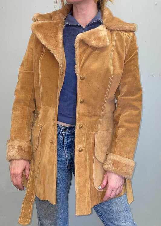 vtg 70s FAUX FUR TRIMMED Jacket // vintage medium womens belted butterfly collar button up suede leather fur cuff quilted gold plush coat